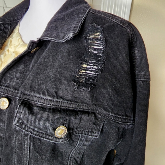 Basic Organically Grown Cotton Denim Jacket by Forever 21, size Medium - Picture 12 of 13